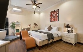 The Passion Lux Airport Hotel Apartment